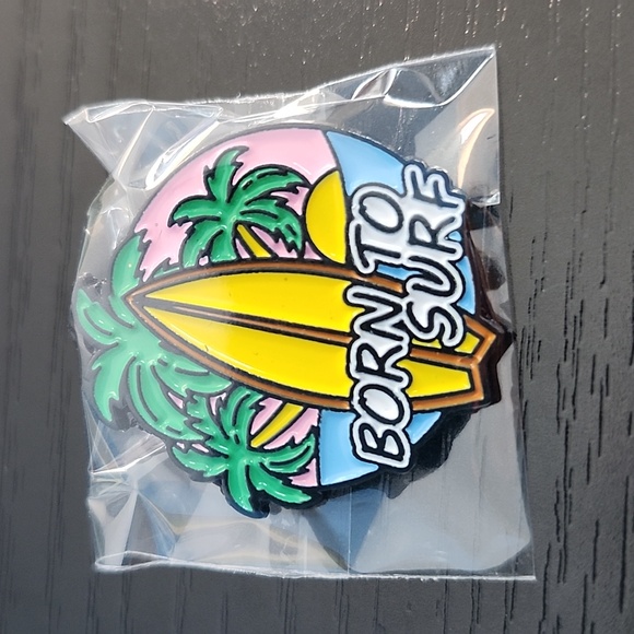 Born to Surf Beach Enamel Pin - Picture 3 of 3
